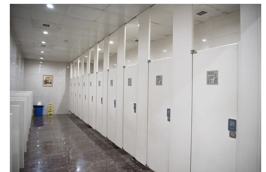 雅座hardware系列卫生间隔断工程实景